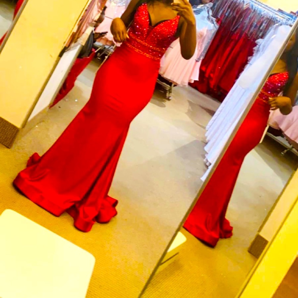 Ruby Red floor length gown size 6 designer Ellie Wilde